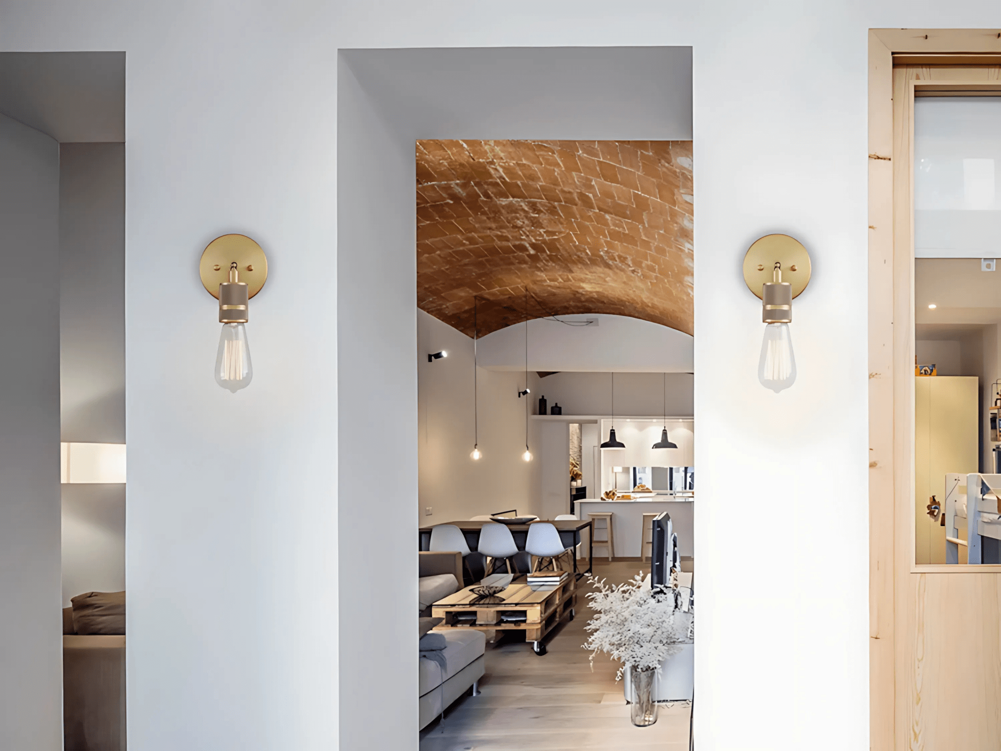 Industrial Wall Light - Hestia + Co.